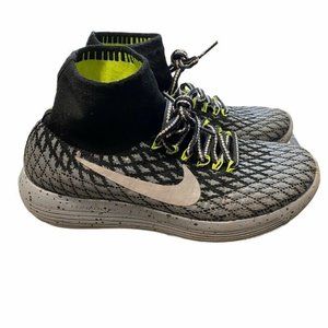 Nike Womens Lunarepic Flyknit Shield Running Shoes